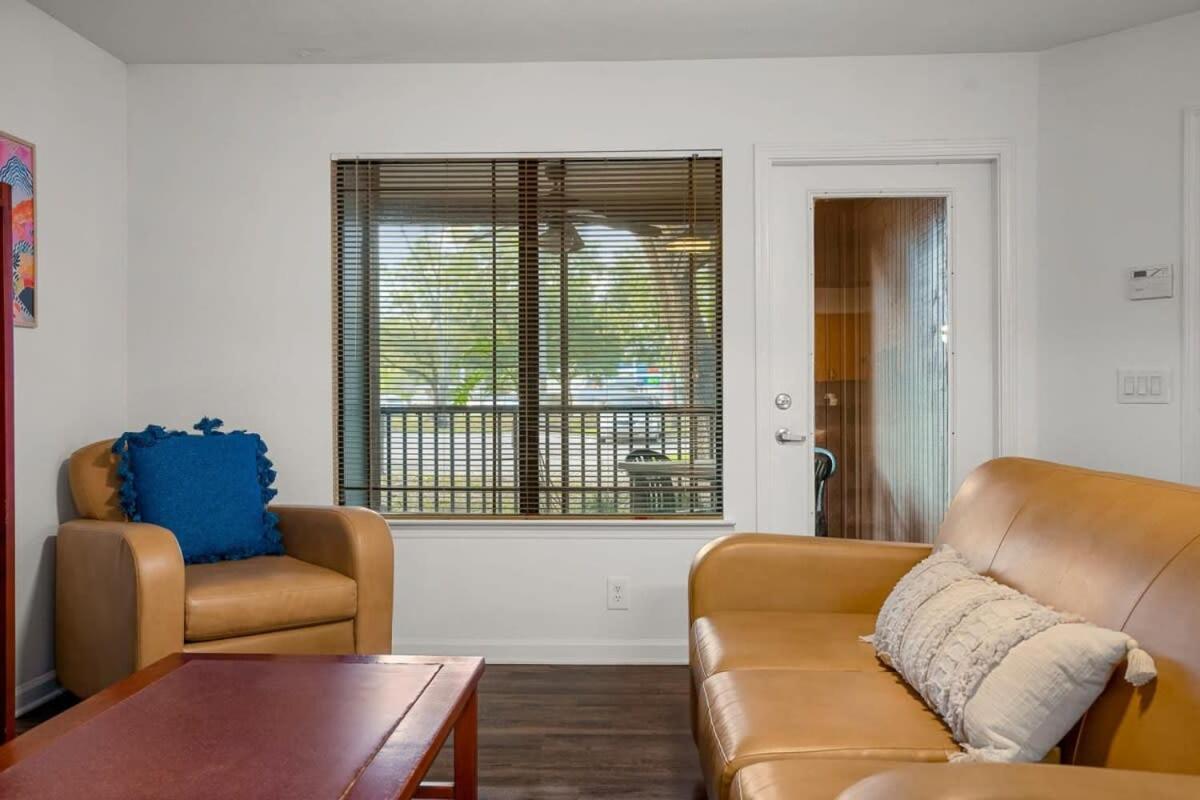 Budget Friendly Sleeps 8 Discounts Available Tampa Exterior foto