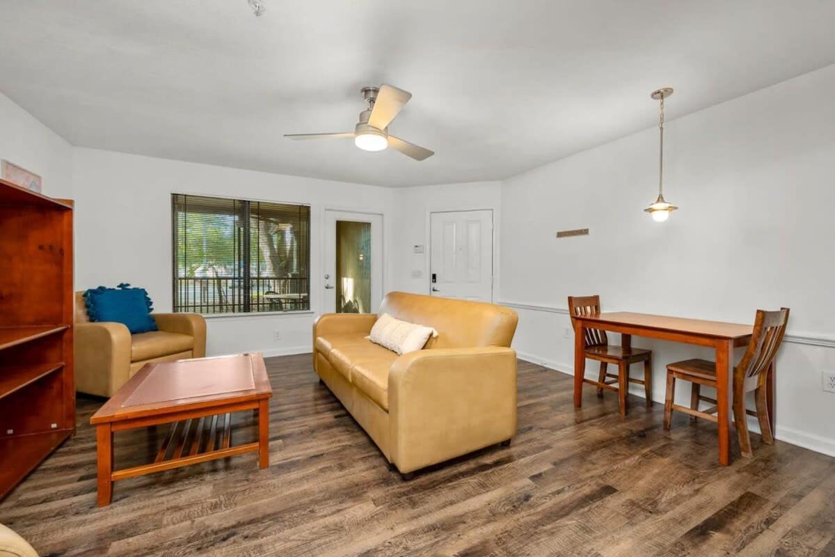 Budget Friendly Sleeps 8 Discounts Available Tampa Exterior foto