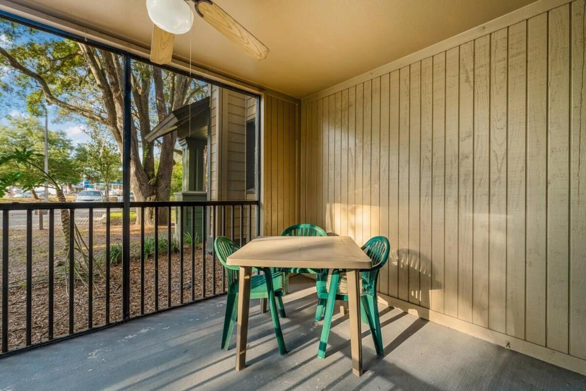 Budget Friendly Sleeps 8 Discounts Available Tampa Exterior foto