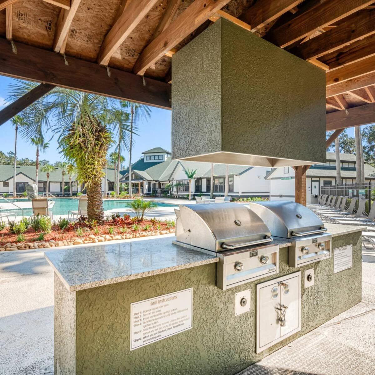 Budget Friendly Sleeps 8 Discounts Available Tampa Exterior foto