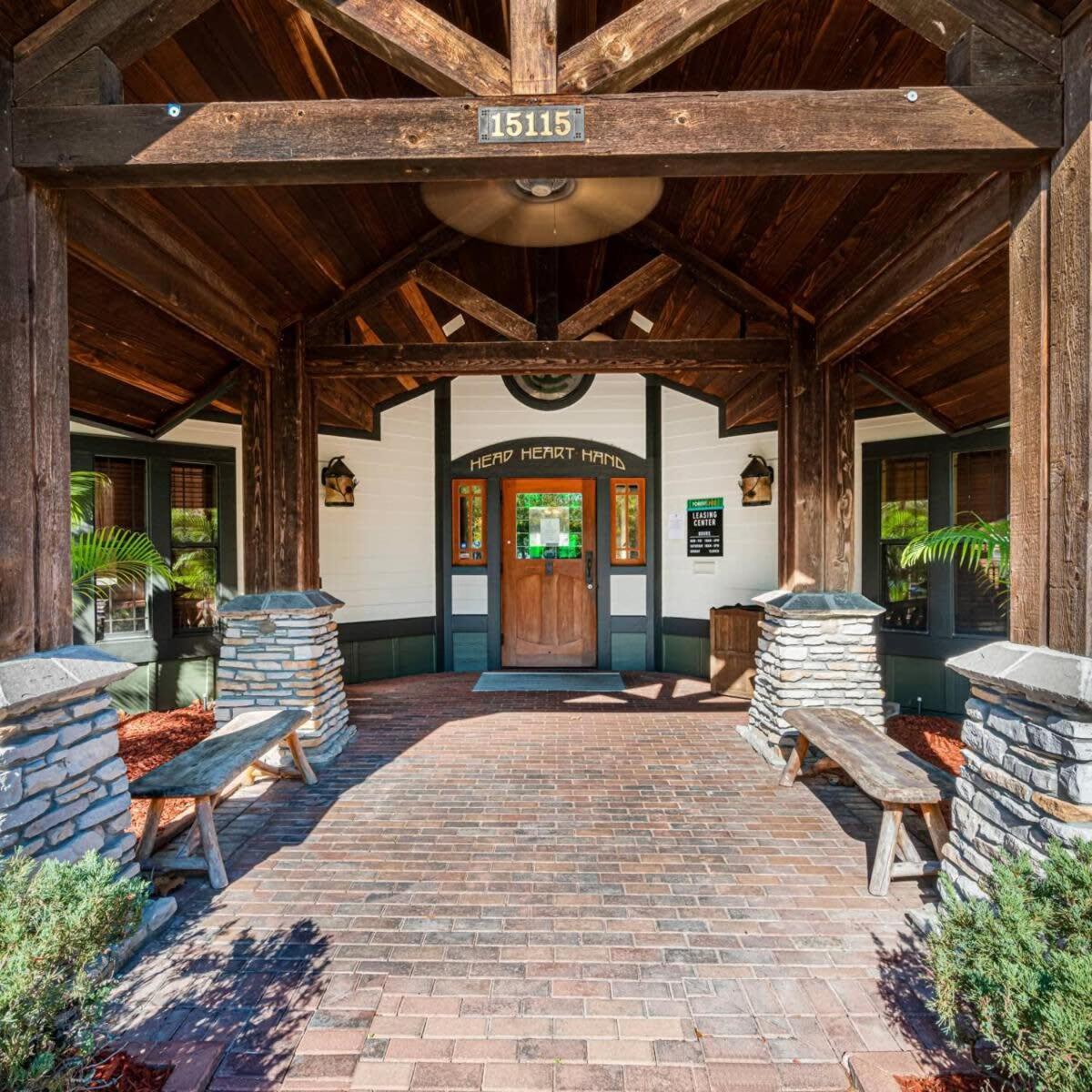 Budget Friendly Sleeps 8 Discounts Available Tampa Exterior foto