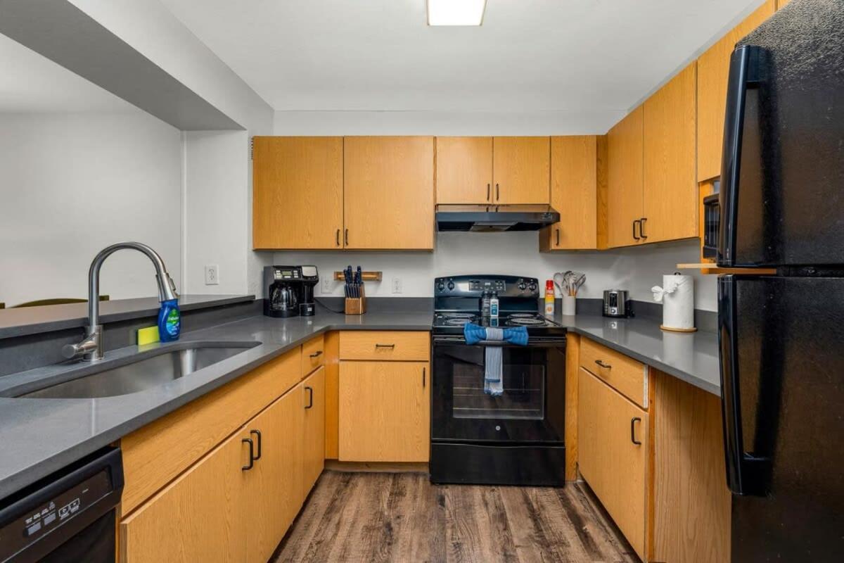 Budget Friendly Sleeps 8 Discounts Available Tampa Exterior foto