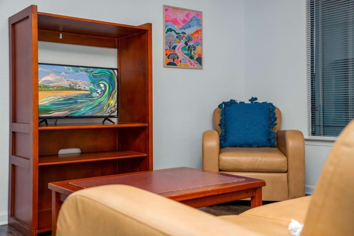 Budget Friendly Sleeps 8 Discounts Available Tampa Exterior foto