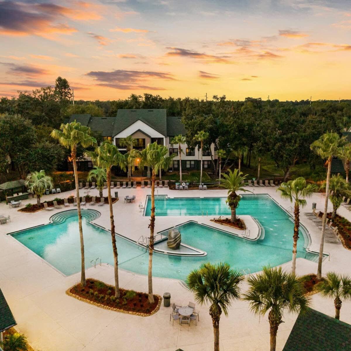 Budget Friendly Sleeps 8 Discounts Available Tampa Exterior foto